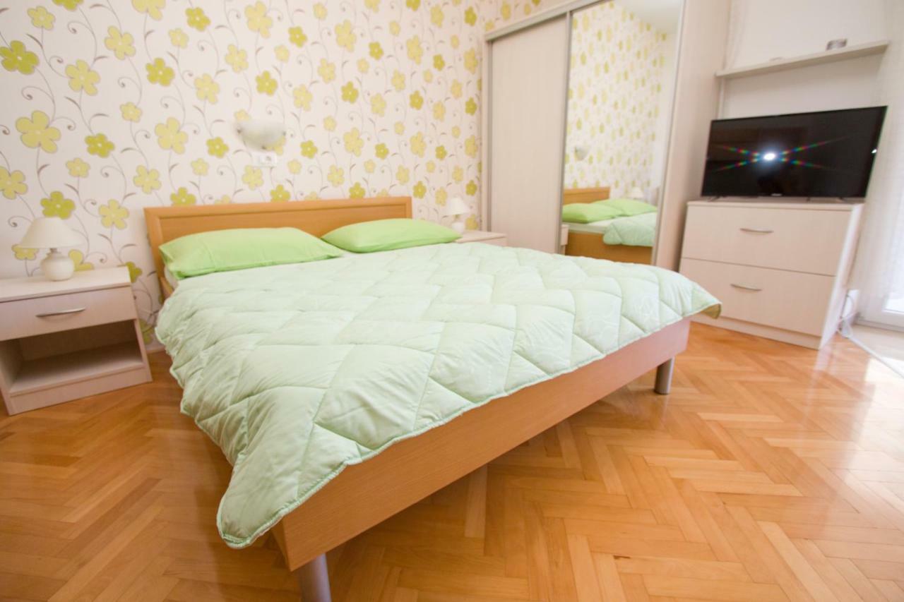 Apartmani Marija Cizmic Makarska Exterior photo