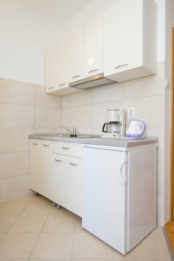 Apartmani Marija Cizmic Makarska Exterior photo