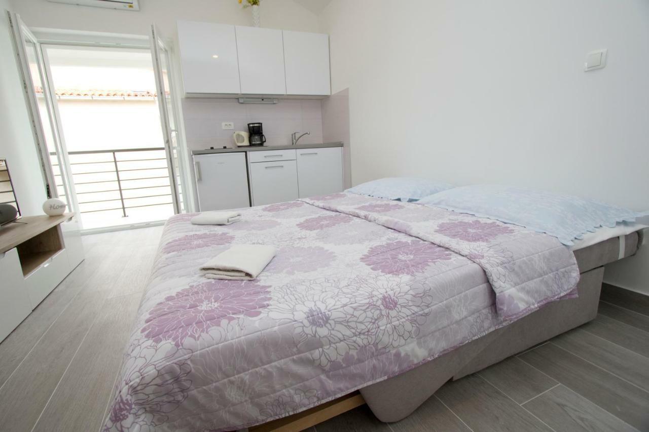 Apartmani Marija Cizmic Makarska Exterior photo
