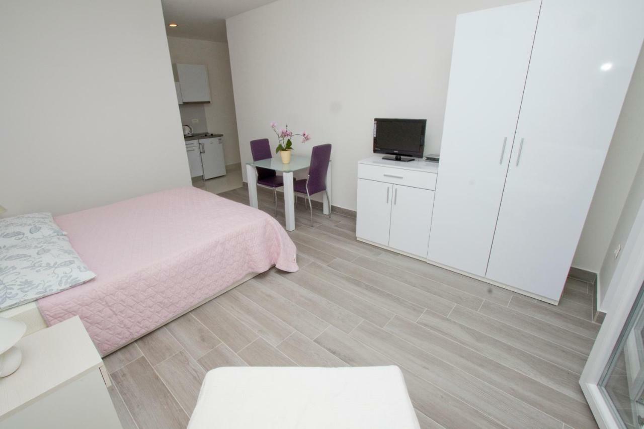 Apartmani Marija Cizmic Makarska Exterior photo